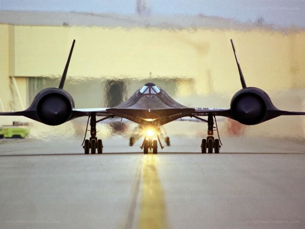 SR-71 Blackbird on runway