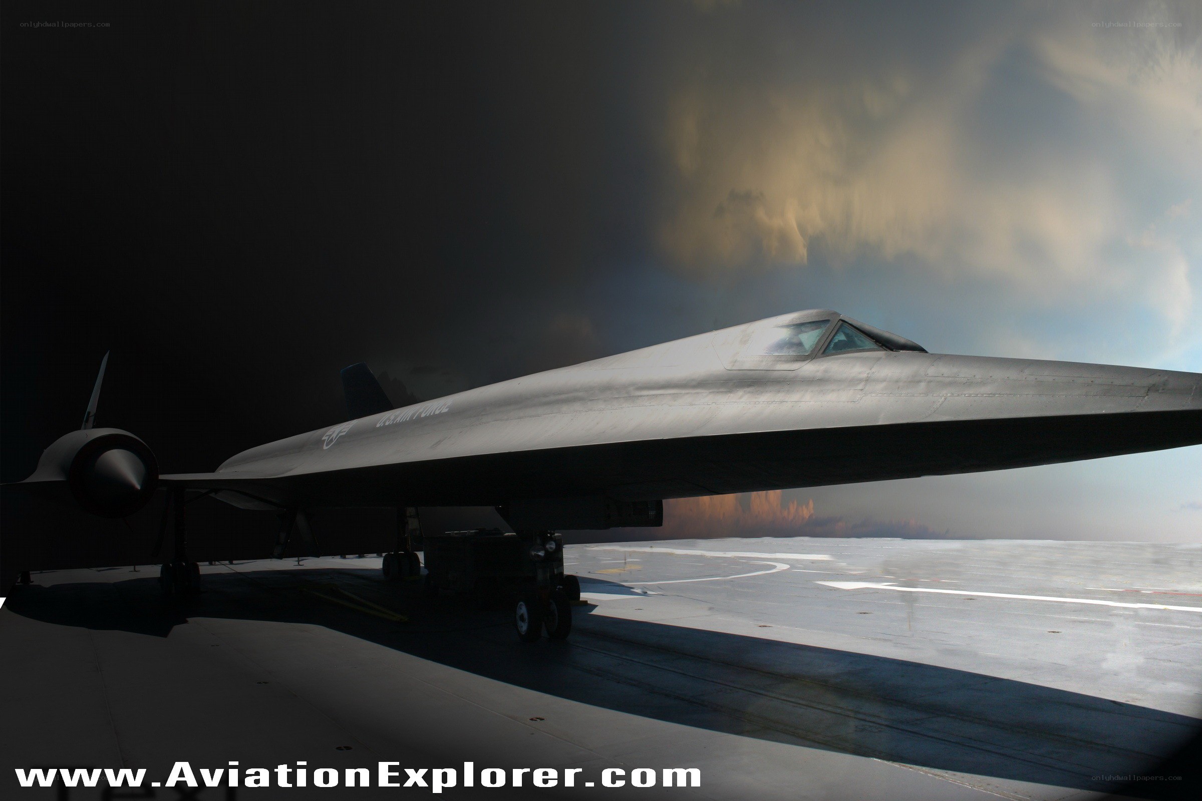 SR-71 Blackbird on tarmac