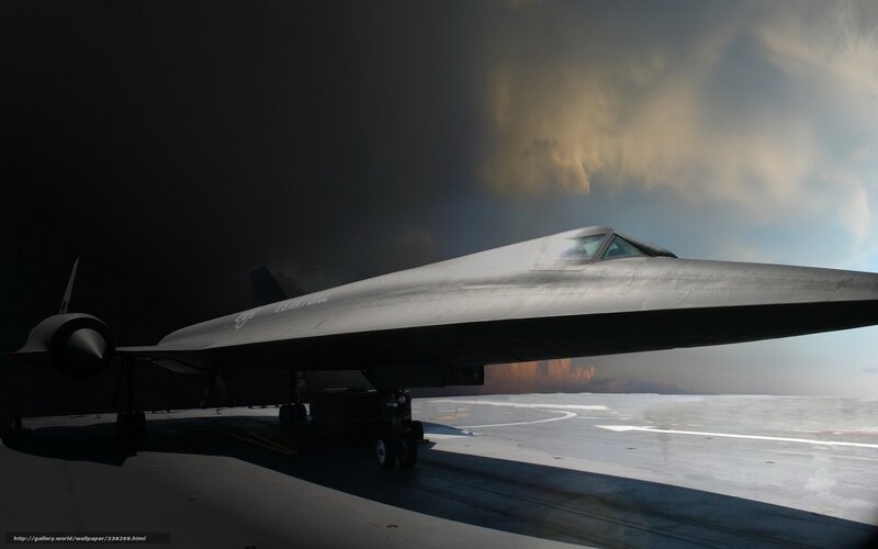 SR-71 Blackbird on tarmac
