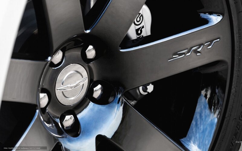 SRT wheel close-up
