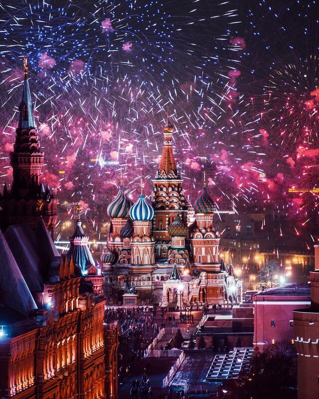 St. Basil's Cathedral — Red, Festive
