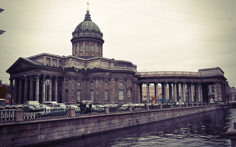 St. Isaac's Cathedral — Gray, Overcast