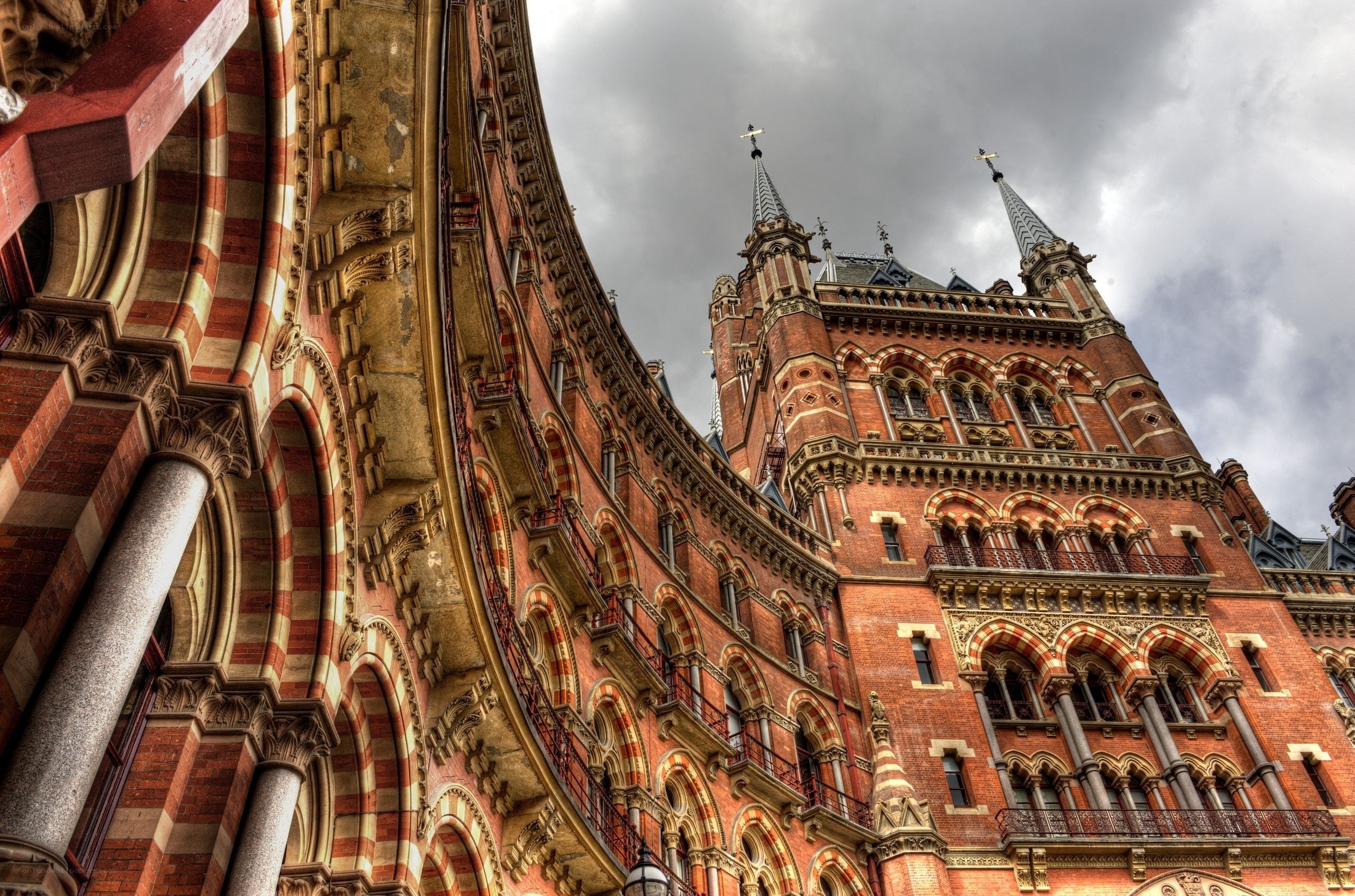 St Pancras railway station
