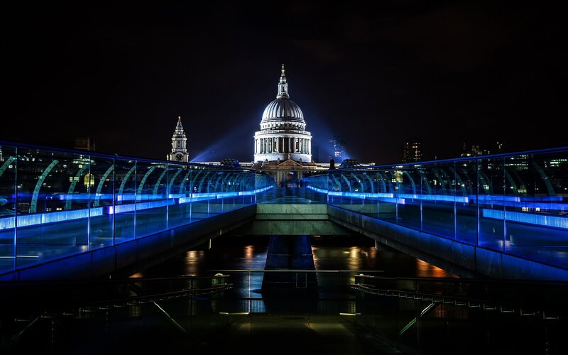 St Paul's Cathedral at night