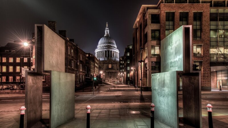 St Paul's Cathedral at Night — Black, Dramatic