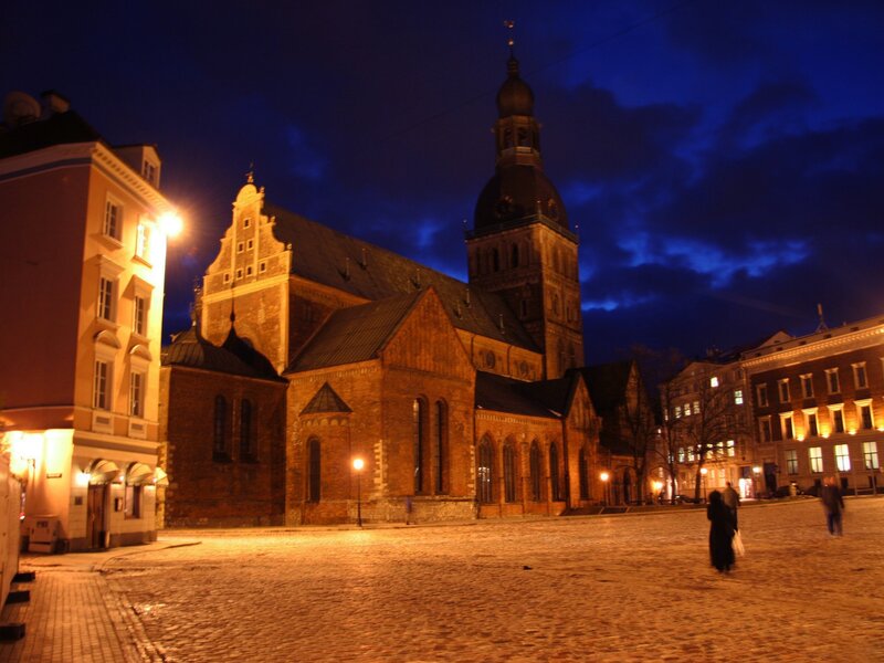 St. Peter's Church at Night — Blue