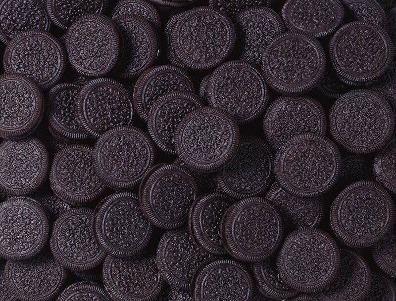 stack of chocolate cookies