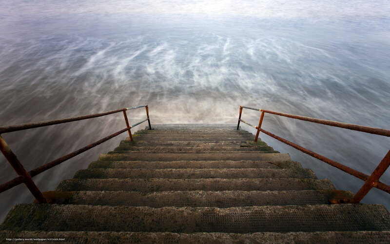 Stairway to the sea