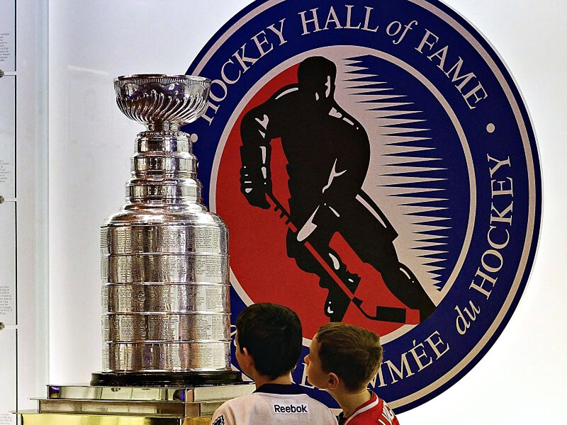 Stanley Cup Trophy — Silver