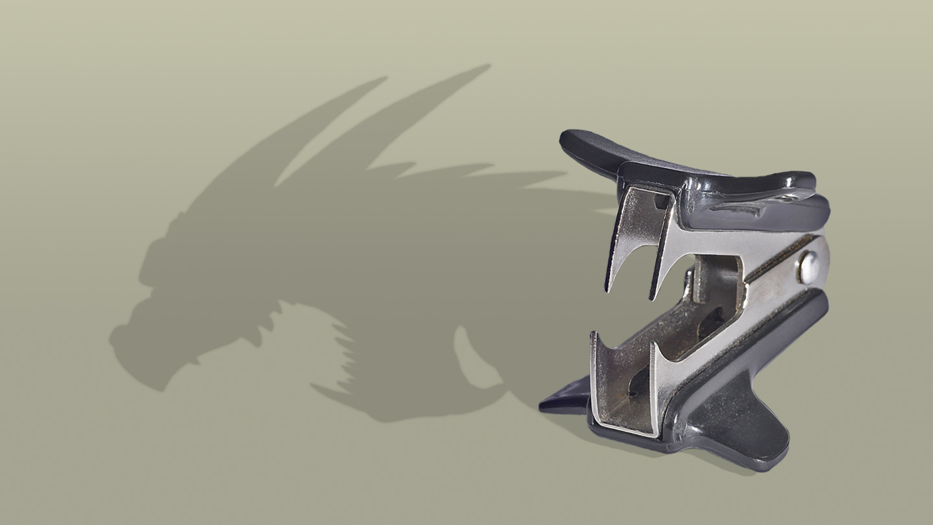 Stapler casting dragon shadow