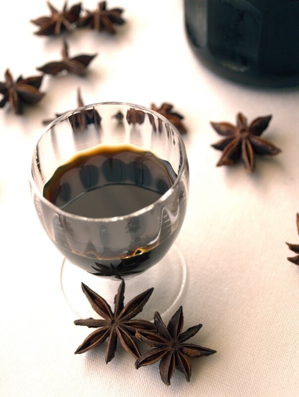 Star anise and dark liquid