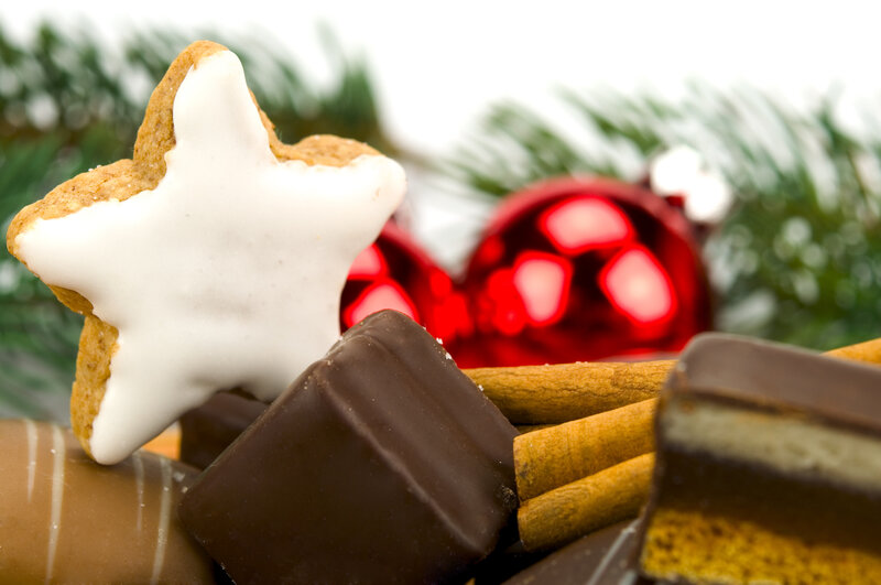 Star-shaped Cookie with Chocolates