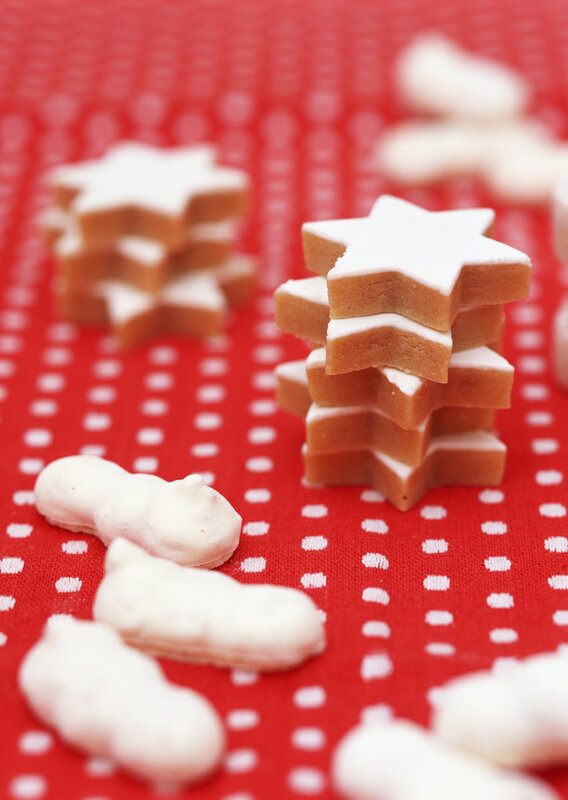 Star-shaped cookies on red cloth