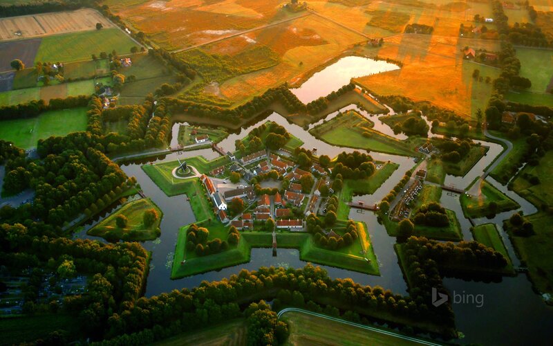 Star-shaped Fortress — Green, Serene