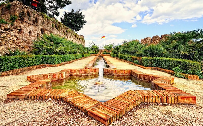 Star-shaped Fountain in Garden