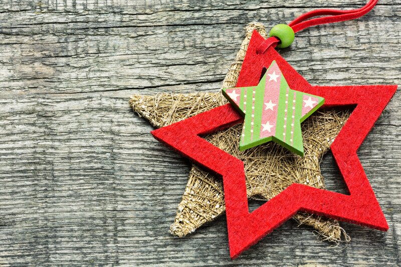 Star-shaped Ornaments — Red
