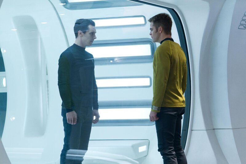 Star Trek characters in corridor