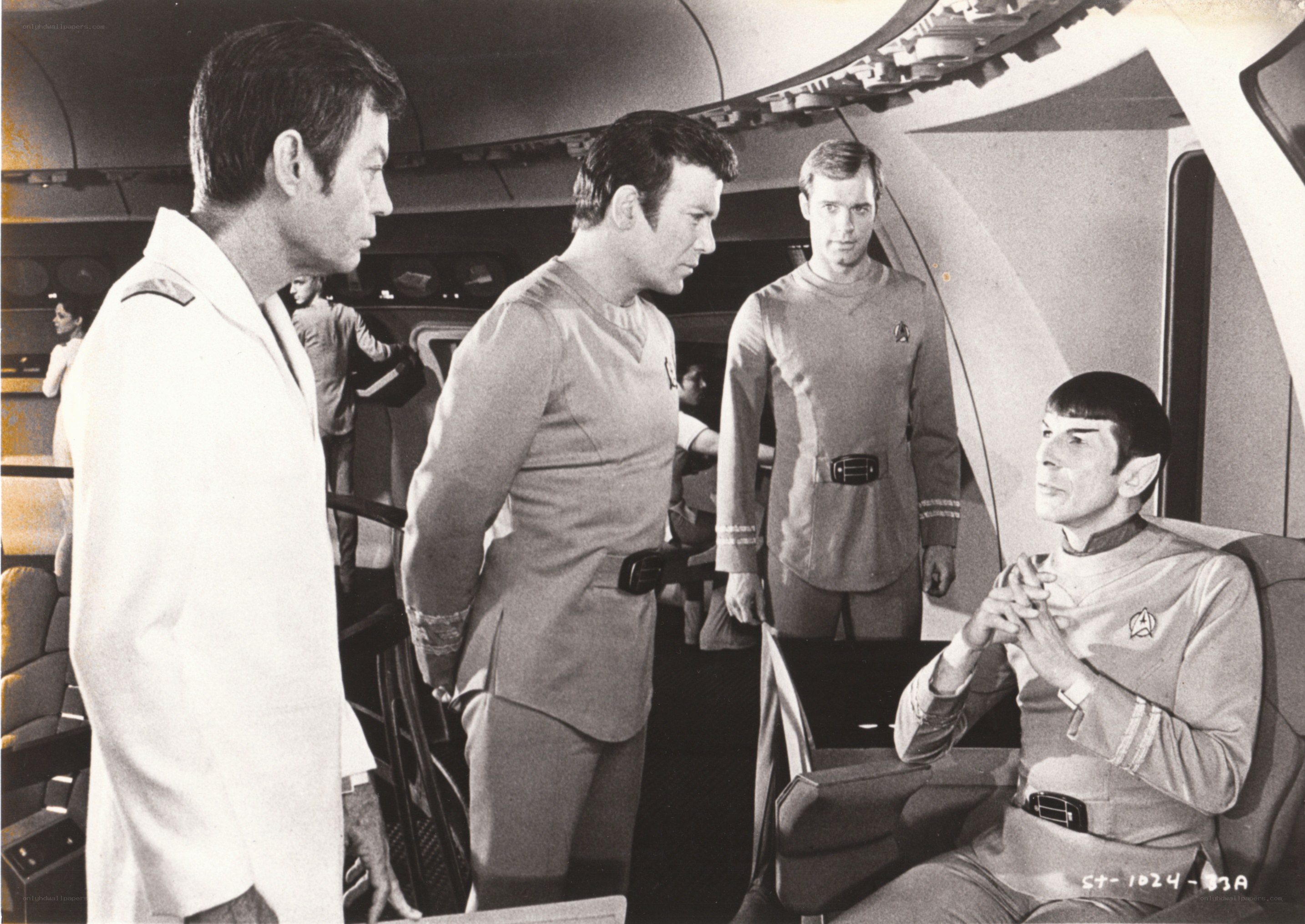Star Trek crew in the bridge