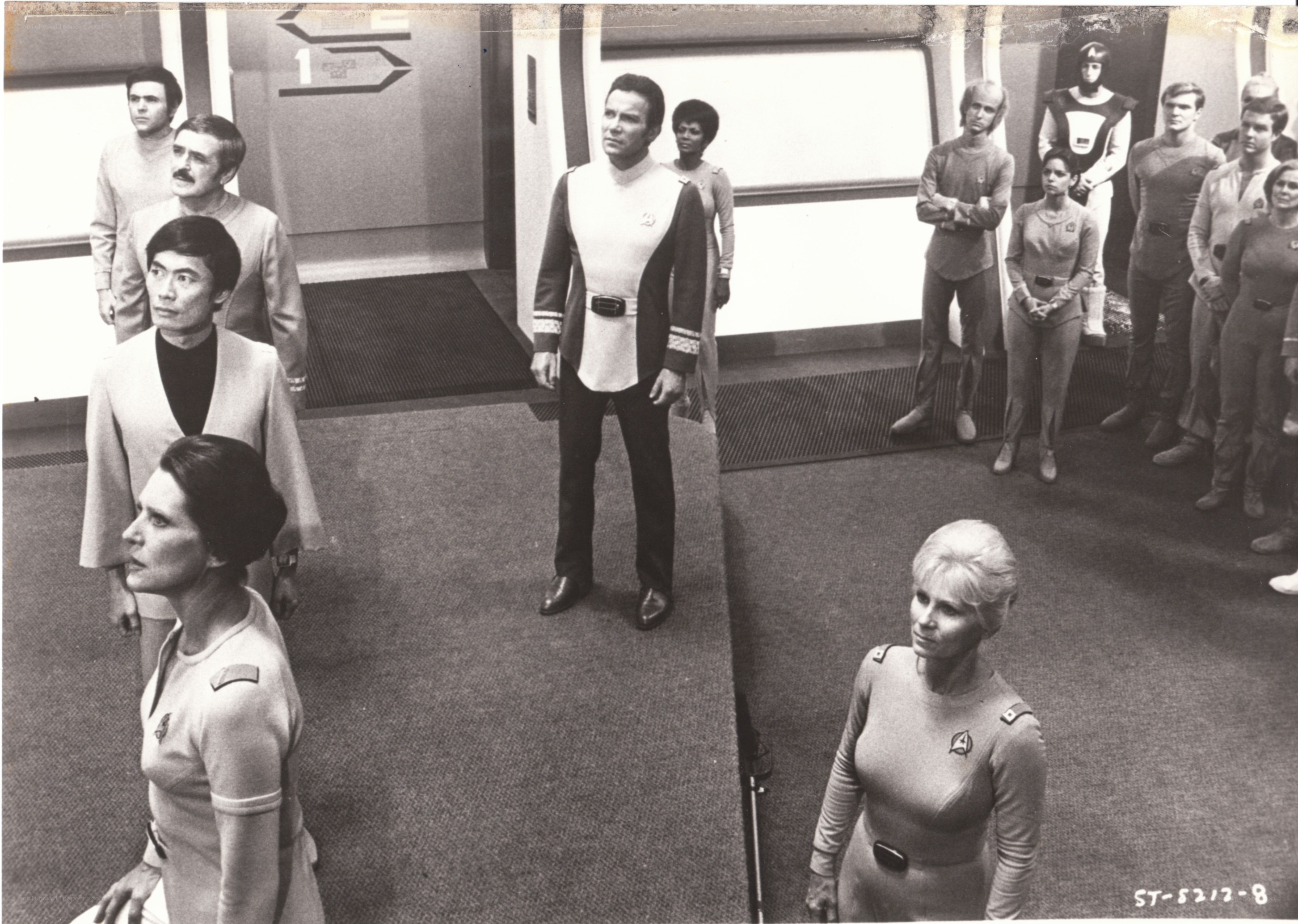 Star Trek crew on bridge