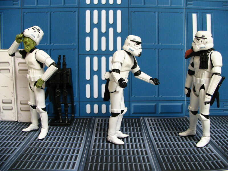 Star Wars action figures in scene