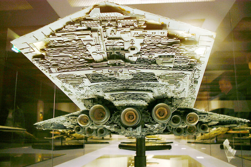 Star Wars Model Ship — White