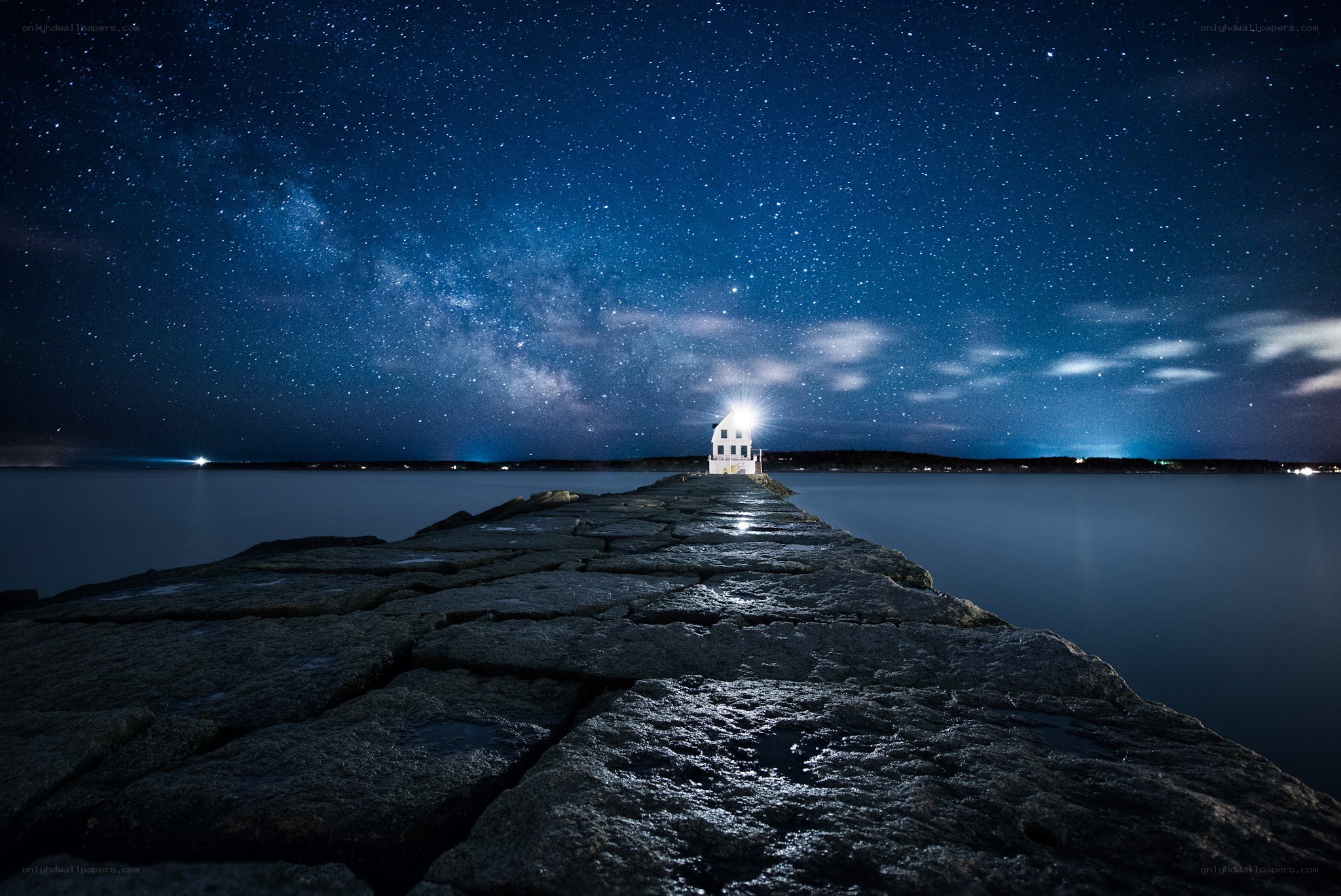 Starry night at the lighthouse