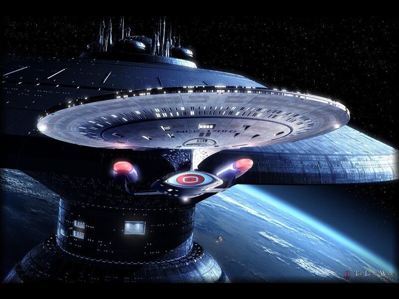 Starship in orbit around a planet