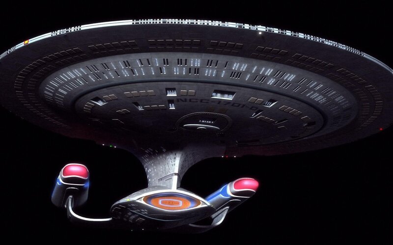 Starship in Space — Black, Dramatic, Night, 3d Render, Spacecraft