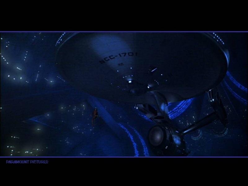 Starship in Space — Blue, Dramatic, Night, 3d Render, Spaceship