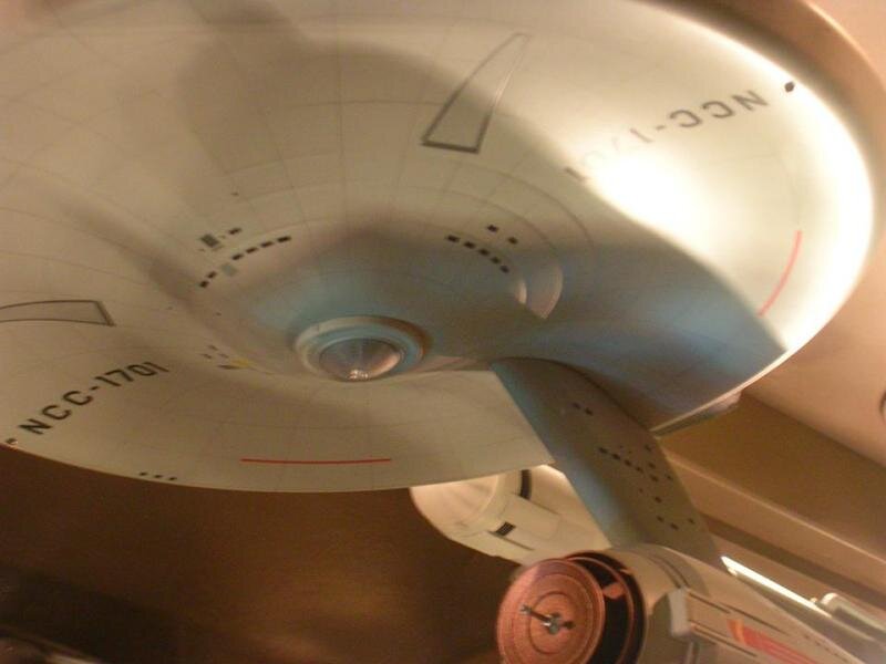 Starship Model — White, Static