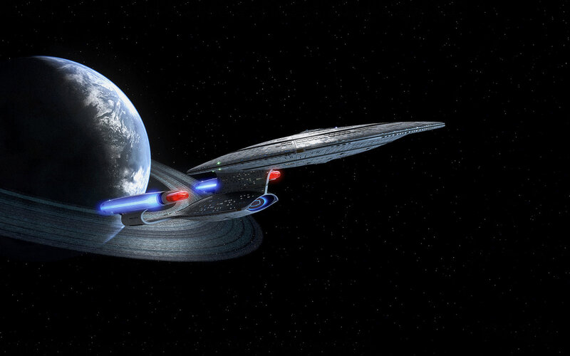 Starship near a planet