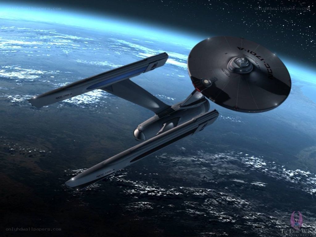 Starship orbiting a planet