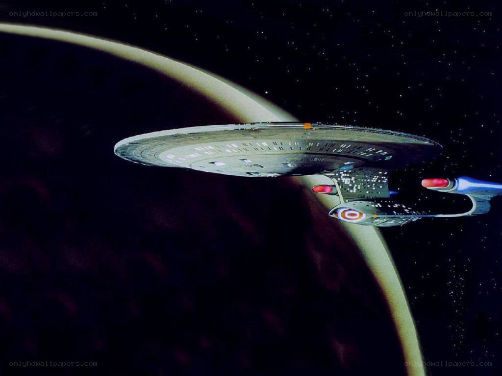 Starship orbiting a planet