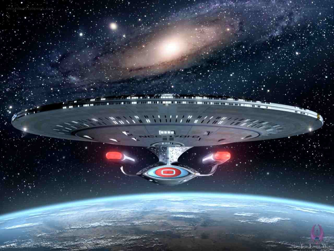 Starship orbiting a planet