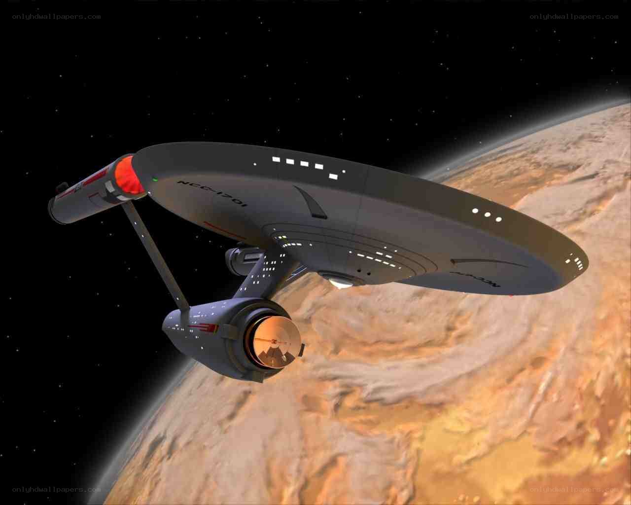 Starship orbiting a planet