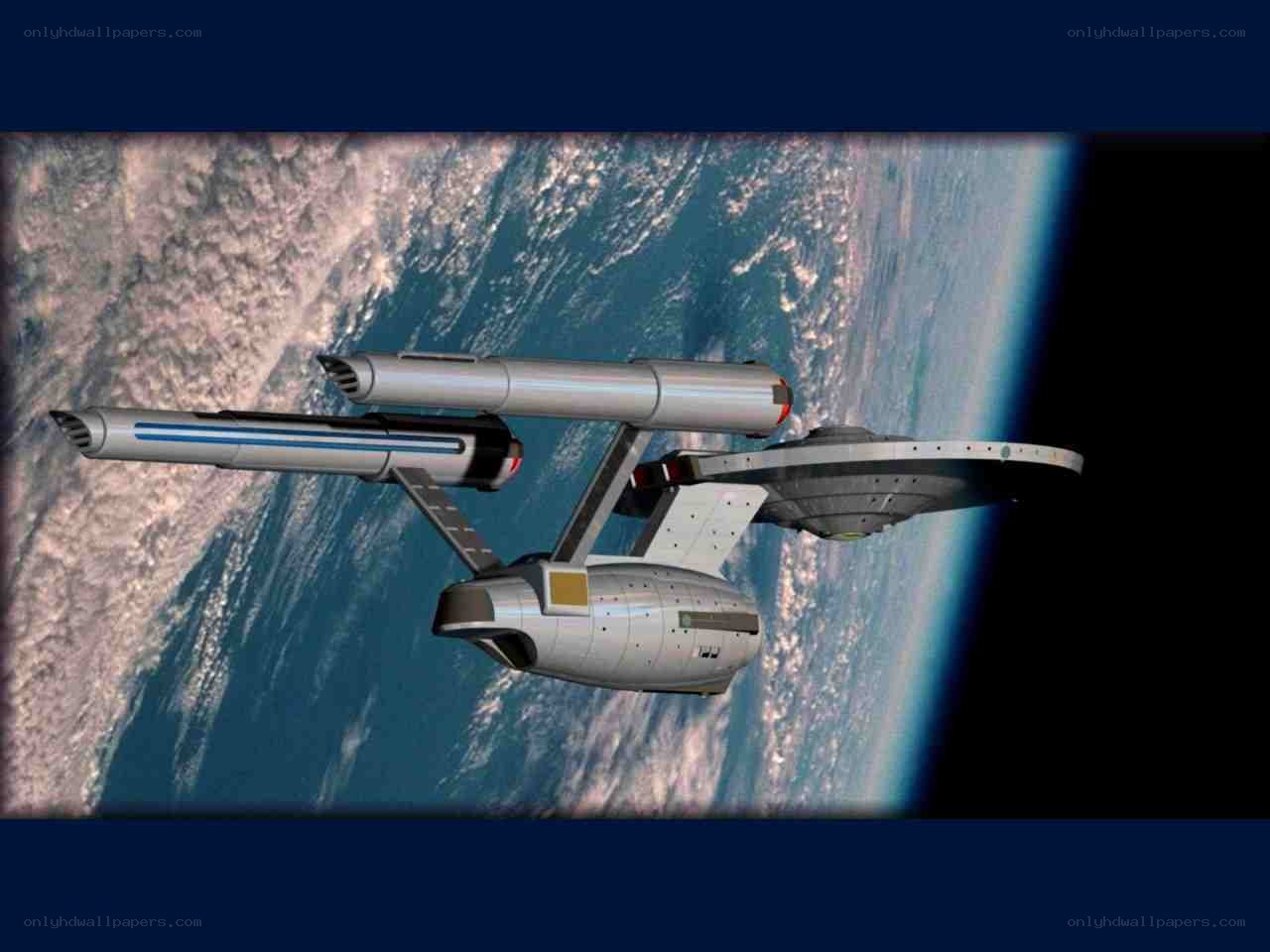 Starship orbiting a planet