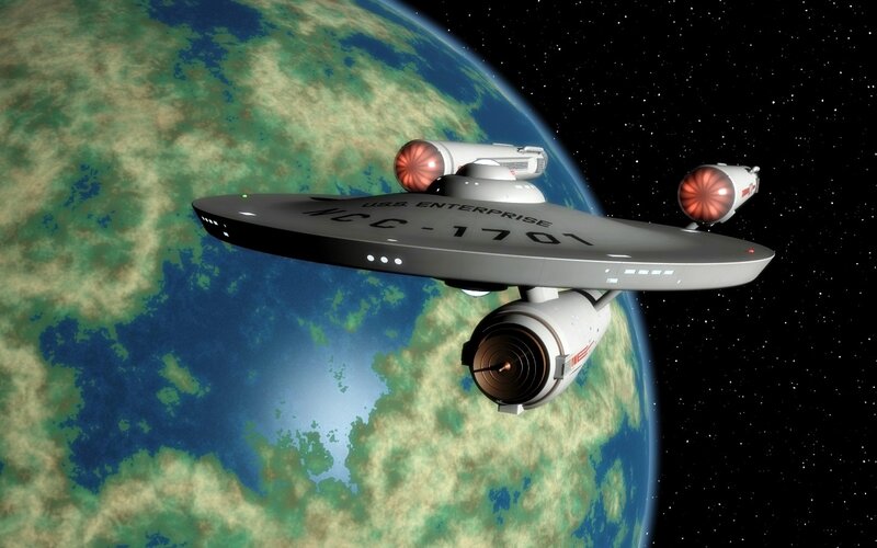 Starship Orbiting Planet