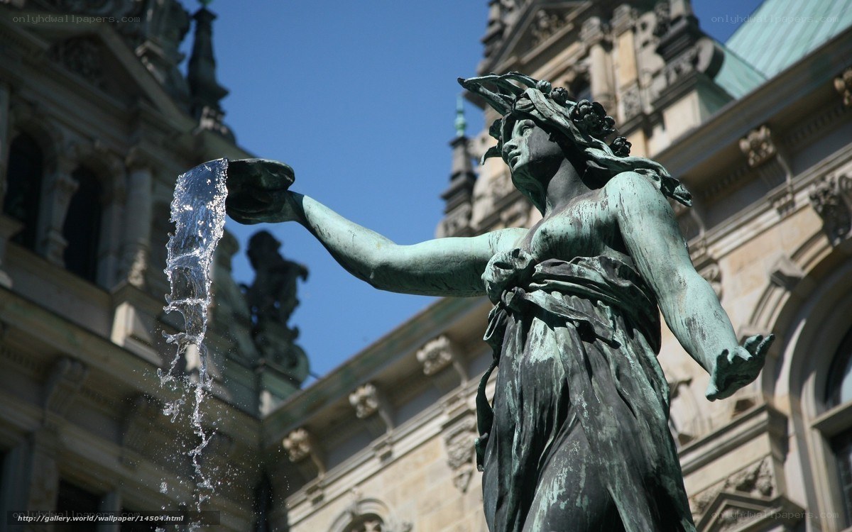 statue fountain in city