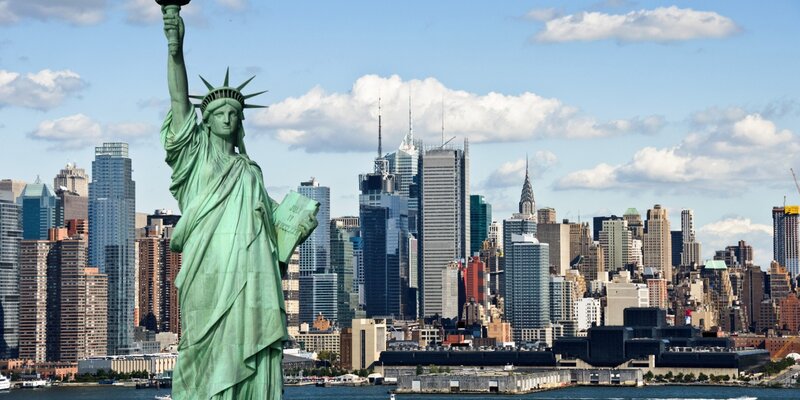 Statue of Liberty — Green, Serene, Afternoon, Photograph