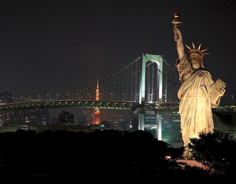 Statue of Liberty Replica — Black, Dramatic