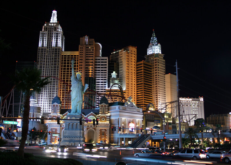 Statue of Liberty Replica — Black