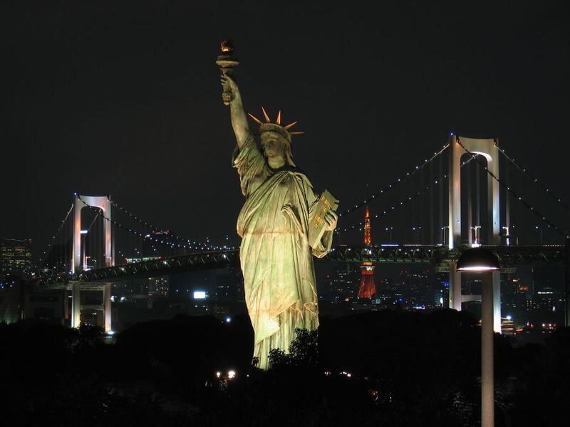 Statue of Liberty Replica — Green, Dramatic