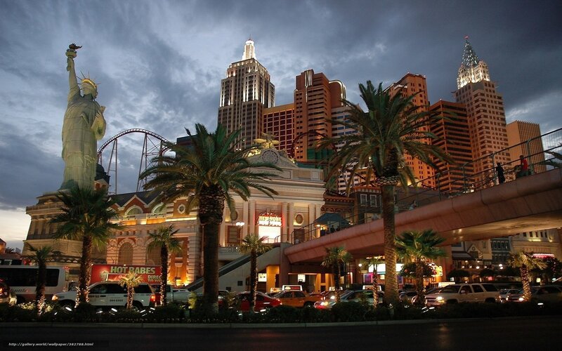 Statue of Liberty replica in Las Vegas