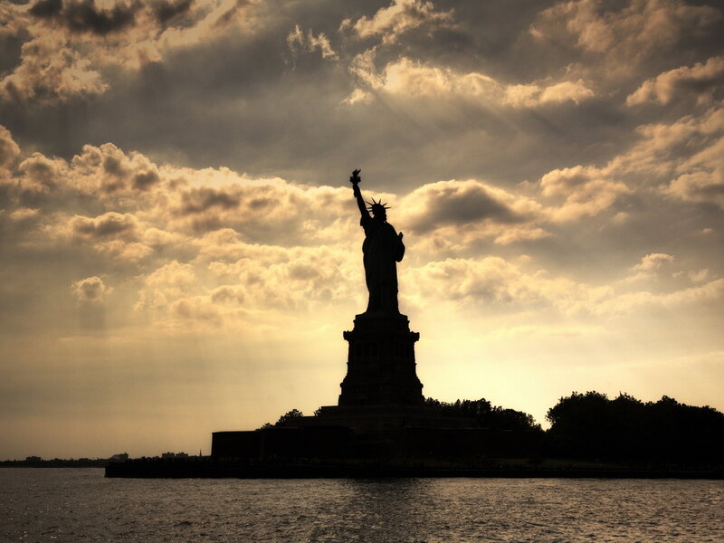 Statue of Liberty Silhouette — Gray