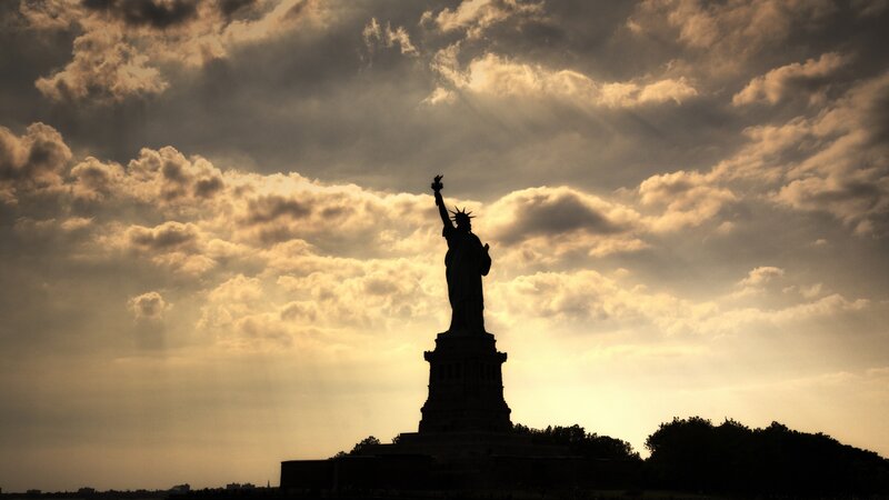 Statue of Liberty Silhouette — Yellow