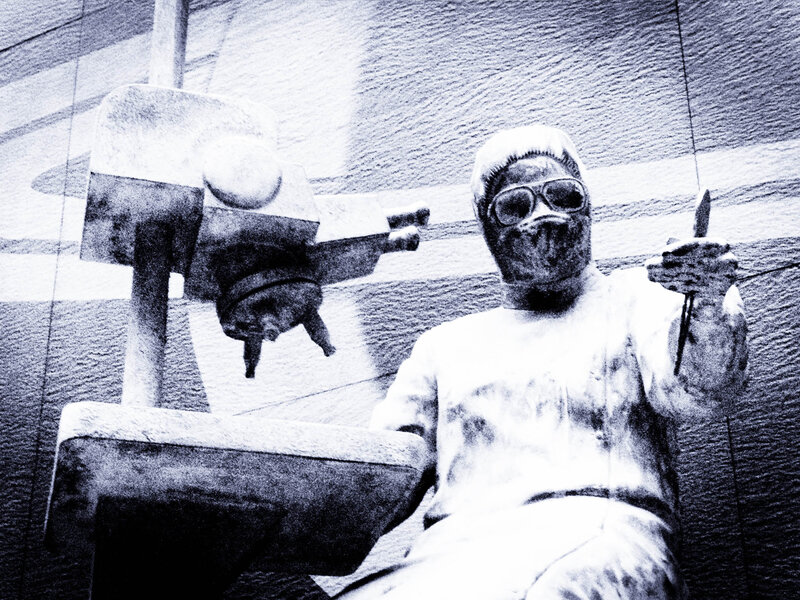Statue of Surgeon