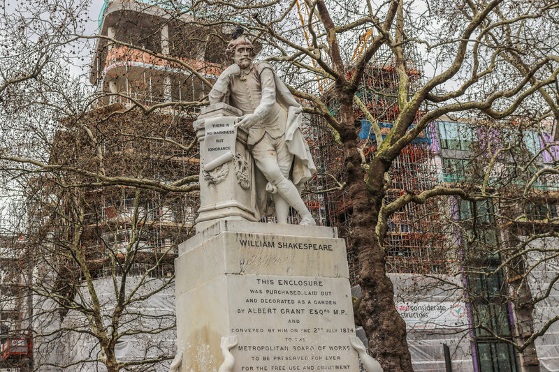 Statue of William Shakespeare