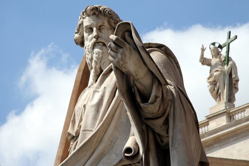 Statues of saints in Rome