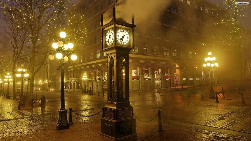 Steam Clock in City Square — Yellow