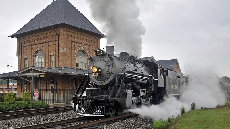 Steam Locomotive at Station — Black